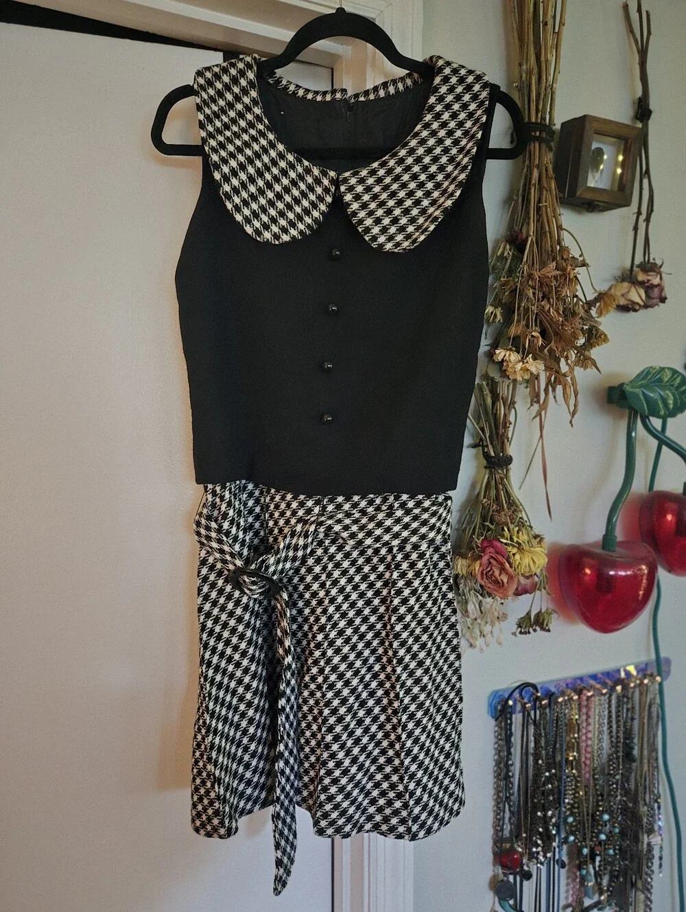 Vintage 1960s Drop Waist Tweed Houndstooth Collar Dress - Picture 1 of 10